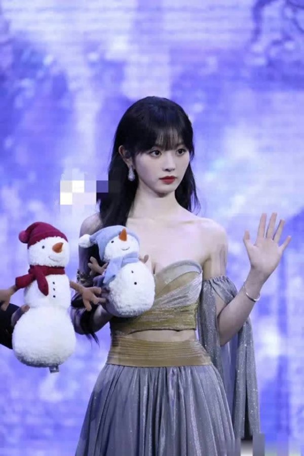 创盈在线 上海这一夜白鹿惊艳，张萌性感